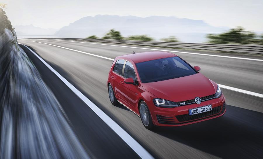  Volkswagen Golf GTD 2013 года  (фото 4 из 5)
